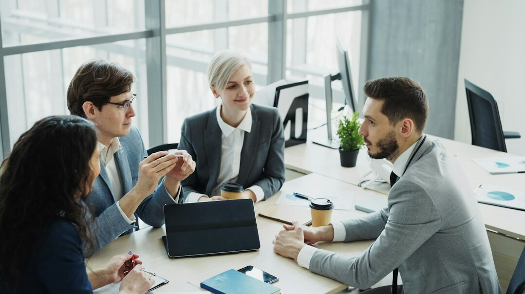 group discussion meeting